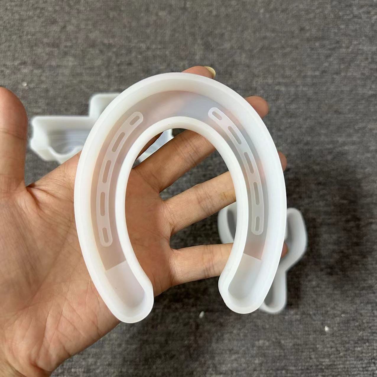 Horseshoe Game Set - At nalı kristal epoksi reçine döküm